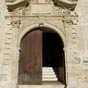 Une porte particulièrement ornée de l'abbaye