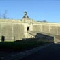 Ancienne place-forte militaire chargée de préserver la sécurité du port de Bordeaux, Blaye abrite une citadelle du XVIIe siècle, œuvre de l'ingénieur militaire Vauban.