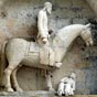 Découvrez l'interprétation de cette statue par la lecture de l'article 'Le cavalier victorieux' de Gilbert Buecher dans le chapitre du site 'spiritualité'....