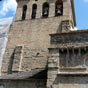 Jaca : La cathédrale San Pedro frappe par sa hauteur et son ampleur, à cette époque, dans un si petit pays : portail sculpté, trois nefs, douze chapelles, et par la richesse de sculptures.