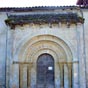 Saint-Hilaire-de-la-Noaille : Le portail de l'église.