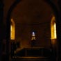 L'intérieur de l'église et sa solennité est renforcée par la filtration de la lumière qui invite au repos et à la méditation...