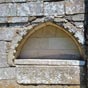 Melide: Proche du portail l'église Santa-Maria on recense des niches en ogive qui devaient abrier des des sculptures.