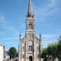 Mirambeau: L'église Notre-Dame-de-l'Assomption est située en centre-ville. Construite au XIXe siècle, elle remplace une ancienne chapelle des Récollets, devenue vétuste. Les récollets étaient des moines augustins qui voulaient mener une vie de plus grand recueillement, d'où leur nom.