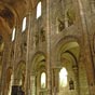 Nevers : Eglise Saint Etienne- La voûte est à l'aplomb des colonnes 