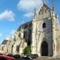 Eglise Saint-Aignan : Il ne reste, des différentes constructions qui ont précédé l'église actuelle, que la crypte (photo suivante). Saint-Aignan a déjà remplacé un ancien sanctuaire lors de la translation des reliques du saint et accède au rang de collégiale en 1029.