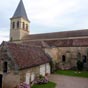 Saint Révérien : L'église du même nom, ancien prieuré bénédictin de Cluny (photo Jack Trouvé).