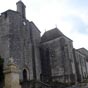 Saint-Ferme : L'église et l'Abbaye. Cette abbaye date du VIe siècle. Il s'agit d'un monastère fondé par des moines noirs qui y vécurent du VIe au VIIIe siècles, et en furent chassés et remplacés par des bénédictins venus de Saint-Florent-de-Saumur par l’un des quatre chemins de Compostelle, la voie de Vézelay dite route de Pologne, et qui fondèrent en 1080 l'abbaye, célèbre pour ses chapiteaux romans. Rattachée à celle de Saint-Florent-de-Saumur, elle constituait un haut lieu de pèlerinage des adorateurs des reliques de Marie-Madeleine, de saint Fiacre et de saint Ferme. Elle fut fortifiée pour la guerre de Cent Ans au XIVe siècle, puis pour les guerres de religion aux XVIe siècle et XVIIe siècle, les bâtiments claustraux sont demeurés intacts.