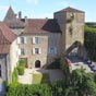Béduer:Le château est construit à partir du XIIIe siècle pour ses parties les plus anciennes,modifié jusqu'au XVIIIe siècle pour les logis.