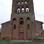 Il s'agit d'une belle église du XVIe siècle avec son clocher-mur à six baies et tourelles.... L'église possède un riche mobilier du XVIIIe siècle.Cet édifice est protégé par une inscription par arrêté du 18 novembre 1926.