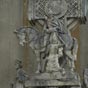 Statue de Saint Martin coupant son manteau pour couvrir un mendiant...
