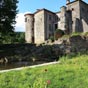 Le château-fort de Campan est implanté sur la commrne d'Anglès. Il date du XIe siècle mais il a été largement remanié au cours des siècles suivants. Il présente néanmoins une façade sud embellie au XVIIe siècle et il est inscrit au Monuments Historiques par arrêté du 17 mai 1961.