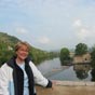 Cette photo sur le pont Valentré de Claudie, mon épouse, qui m'avair rejoint lors de mon chemin en 2003... Une façon de lui rendre hommage de m'avoir permis de pérégriner sans souci sur les chemins de Compostelle!