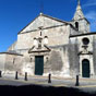 L'église Notre-Dame-la-Major est une église romano-gothique de la ville d'Arles.Elle est située à l'extrémité nord de la colline de l'Hauture, surplombant le boulevard Émile Combes à l'est et les arènes d'Arles à l'ouest. Elle fut le siège de la paroisse la plus étendue de la ville et est une des plus anciennes églises d'Arles, car l'édifice primitif aurait été consacré en 452, lors du troisième concile d'Arles, par l'archevêque Ravennius, comme l'atteste le relevé, affiché dans la chapelle Saint-Martin, d'une inscription gravée sur la façade et disparue en 1592 lors de sa réfection.