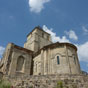 Le chevet est la partie la plus ancienne de l'église Saint-Savinien, il repose sur d'anciennes fortifications ( Photo Dominique Tricoire).