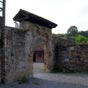 Portail roman de la Osa ou porte de l'ourse C'est entrée de l'albergue située sur le côté du monastère...