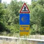 En Espagne, ce panneau implanté le long des routes rappelle que le Chemin de Saint-Jacques est classé 