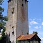Lamothe:La Tour tient son nom de l'une des deux principales seigneuries présentes au XIIIème siècle sur l'actuelle commune de Cazeneuve. Cet édifice de guet et défensif et composé de 5 niveaux. La base est aveugle et servait de réserve ou de grenier à grain par lequel on accédait par un escalier intérieur.