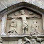 Saint-Jean-de-Mirabel : Le tympan du XIIIe siècle représente la crucifixion avec la Vierge et saint Jean.On remarquera la présence du soleil et de la lune! 