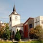 La Caridad: L'église San Miguel de Mohices, la mairie et le parc Cristina constituent le centre de la ville.