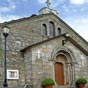 L'église de San Tirso de Palas de Rei a une porte romane .Elle est en partie romane et même préromane du IXe siècle