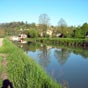 En quittant Moissac on longue le canal de la Garonne  et cet accompagnement est particulièrement agréable!Nous empruntant un ancien chemin de halage...