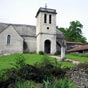L'église Notre Dame de Nouillan de Montoussé. Une première chapelle fut construite à l'emplacement d'une très ancienne source de dévotin. Au XVIIIème s. ce lieu de pèlerinage était très fréquenté mais à la Révolution le site fut abandonné. 