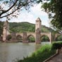 Cahors: Le Pont Valentré semble nous attendre er signe la fin de nos parcours d'infidélité au GR 65!