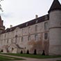 Bazoches : Château de Vauban du XVIIème siècle avec 4 tours et un donjon carré.